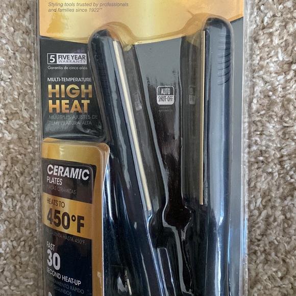 Andis ceramic flat iron. Brand new. I have to many flat irons. - Picture 3 of 3